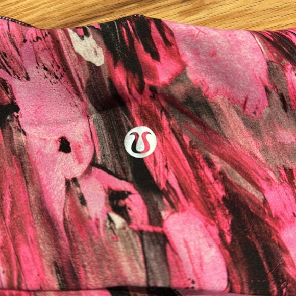 Lululemon leggings - RARE - like new - Picture 2 of 3